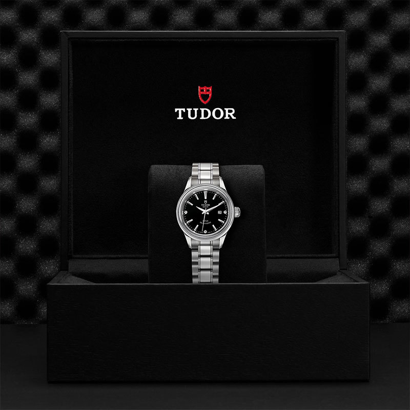 TUDOR | STYLE | Style | 22026.jpg