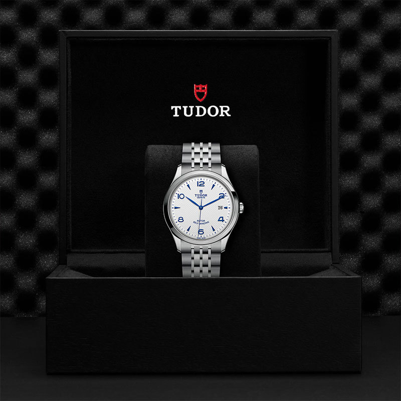 TUDOR | 1926 | 1926 | 22090.jpg