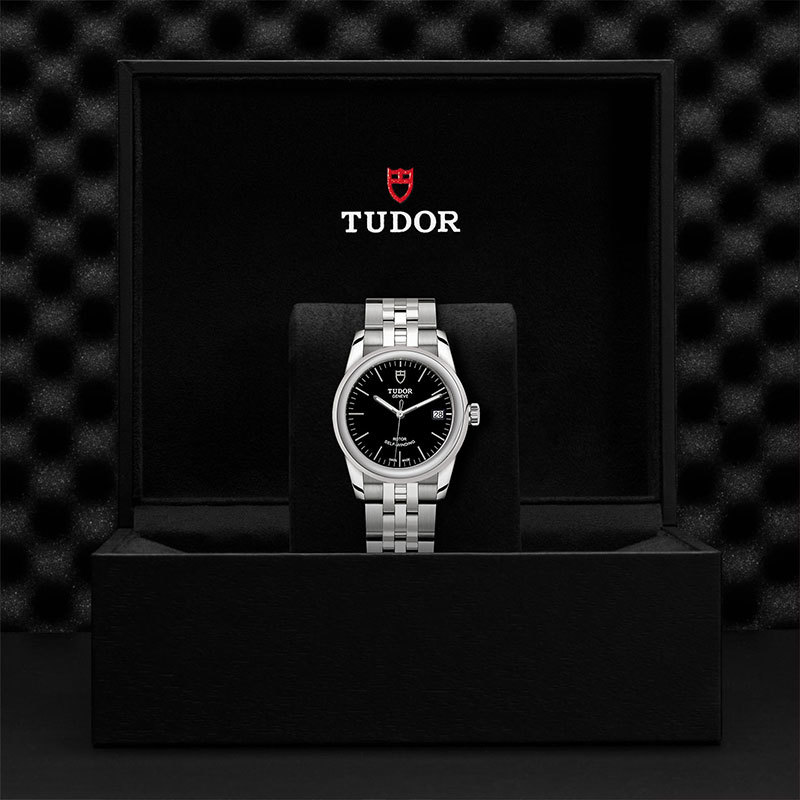 TUDOR | GLAMOUR | Glamour Date | 22211.jpg