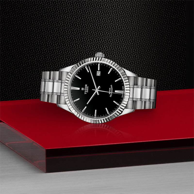 TUDOR | STYLE | Style | 22253.jpg