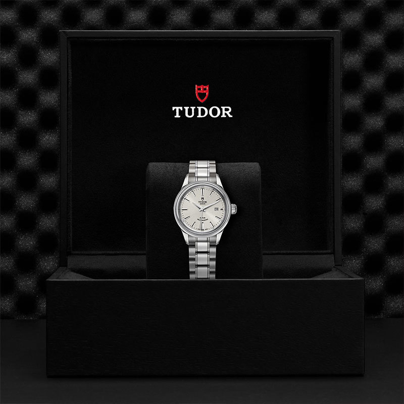 TUDOR | STYLE | Style | 22259.jpg