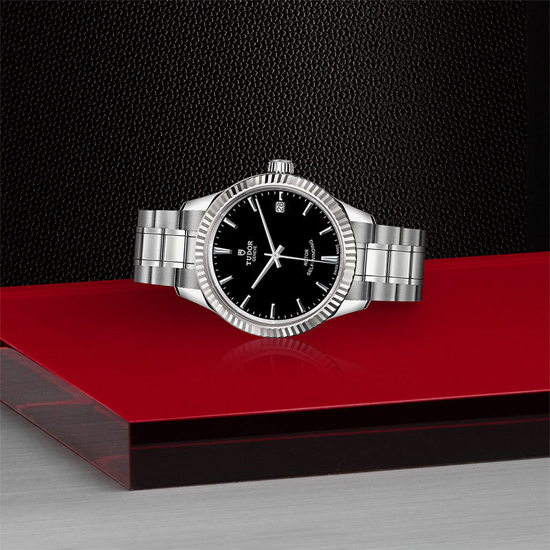 TUDOR | STYLE | Style Date | 22261.jpg