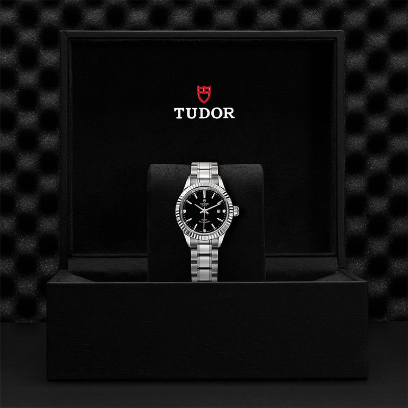 TUDOR | STYLE | Style | 22678.jpg