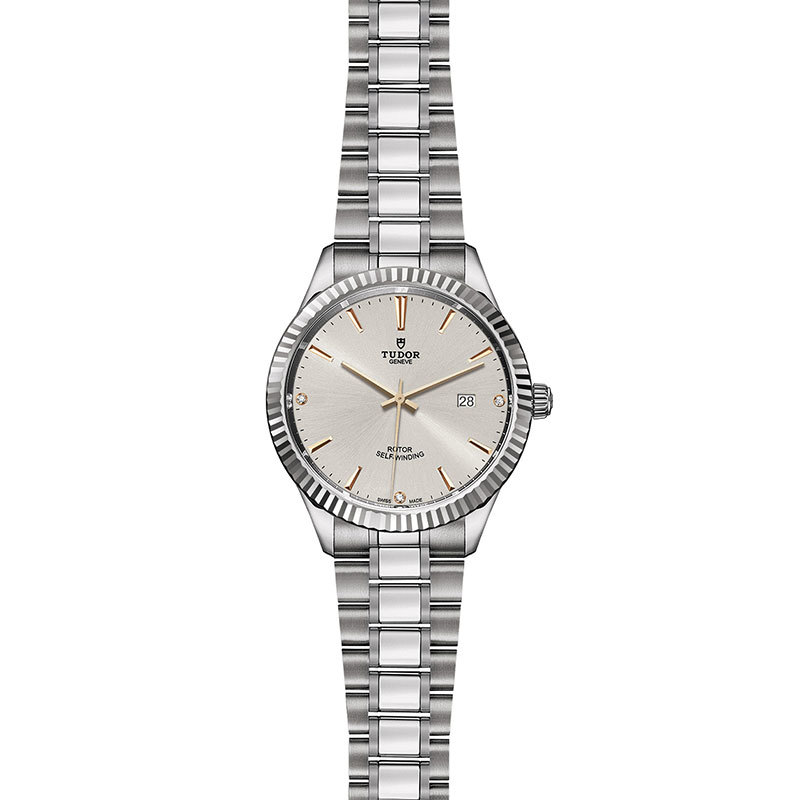 TUDOR | STYLE | Style | 23370.jpg