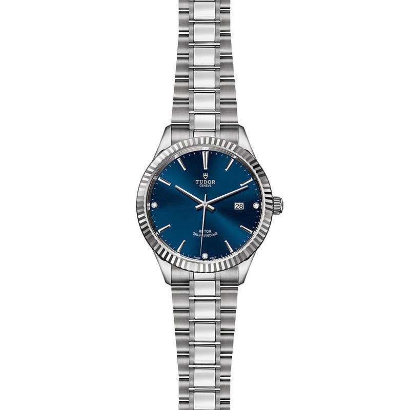 TUDOR | STYLE | Style | 23375.jpg