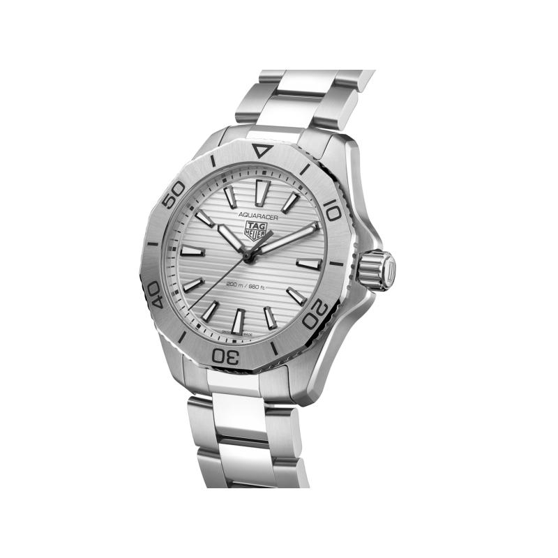 TAG HEUER | AQUARACER | Aquaracer Professional 200 | 28900.jpg