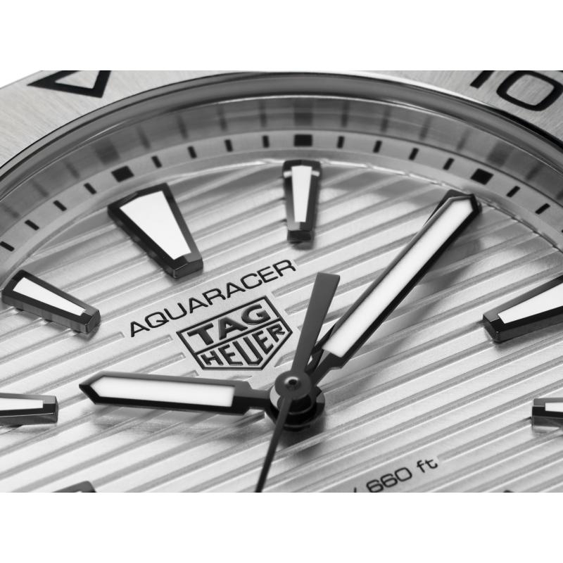 TAG HEUER | AQUARACER | Aquaracer Professional 200 | 28902.jpg