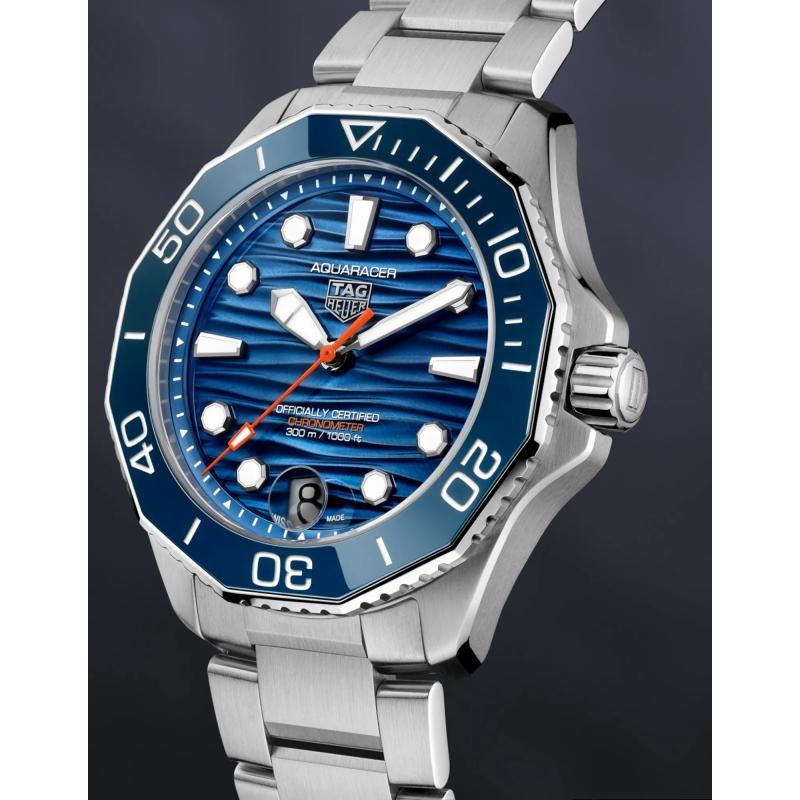 Aquaracer Professional 300 Date