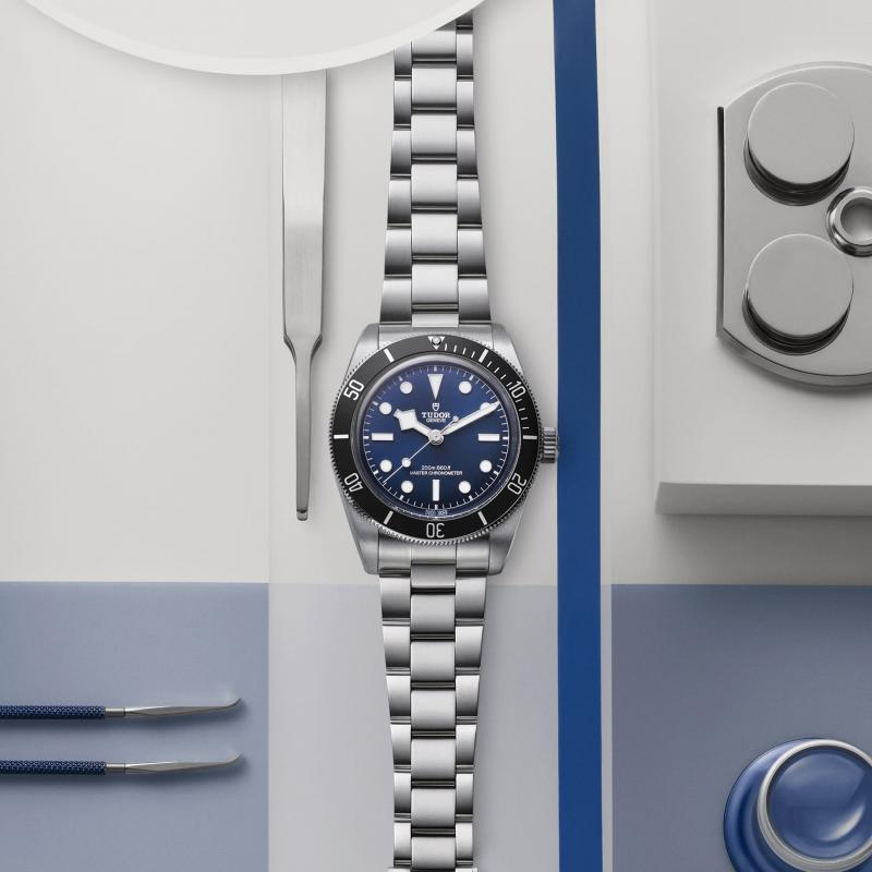 TUDOR | BLACK BAY | Black Bay 68 | 52225.jpg