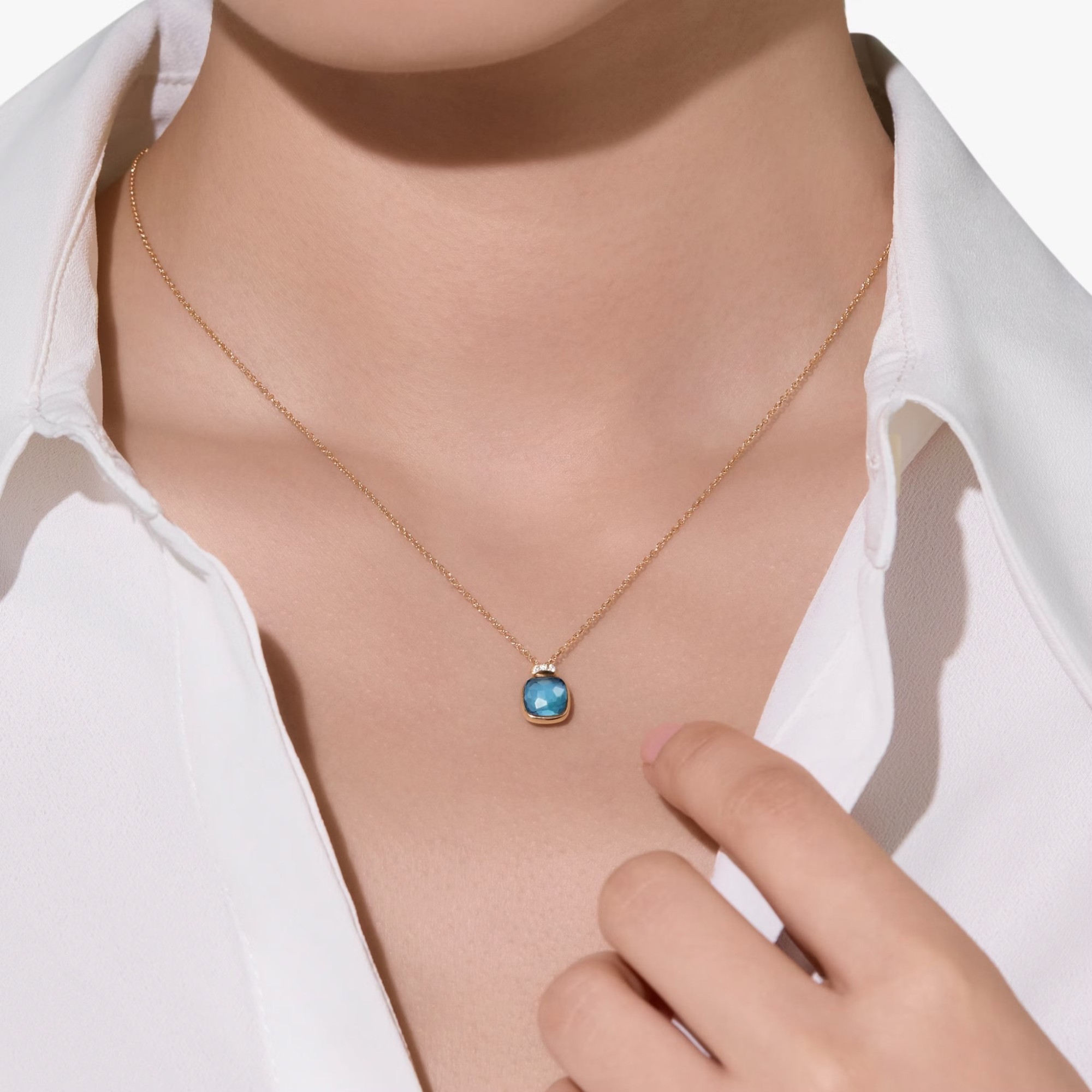 Collana Con Pendente Nudo Mini