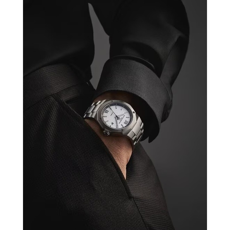 Riviera 10829